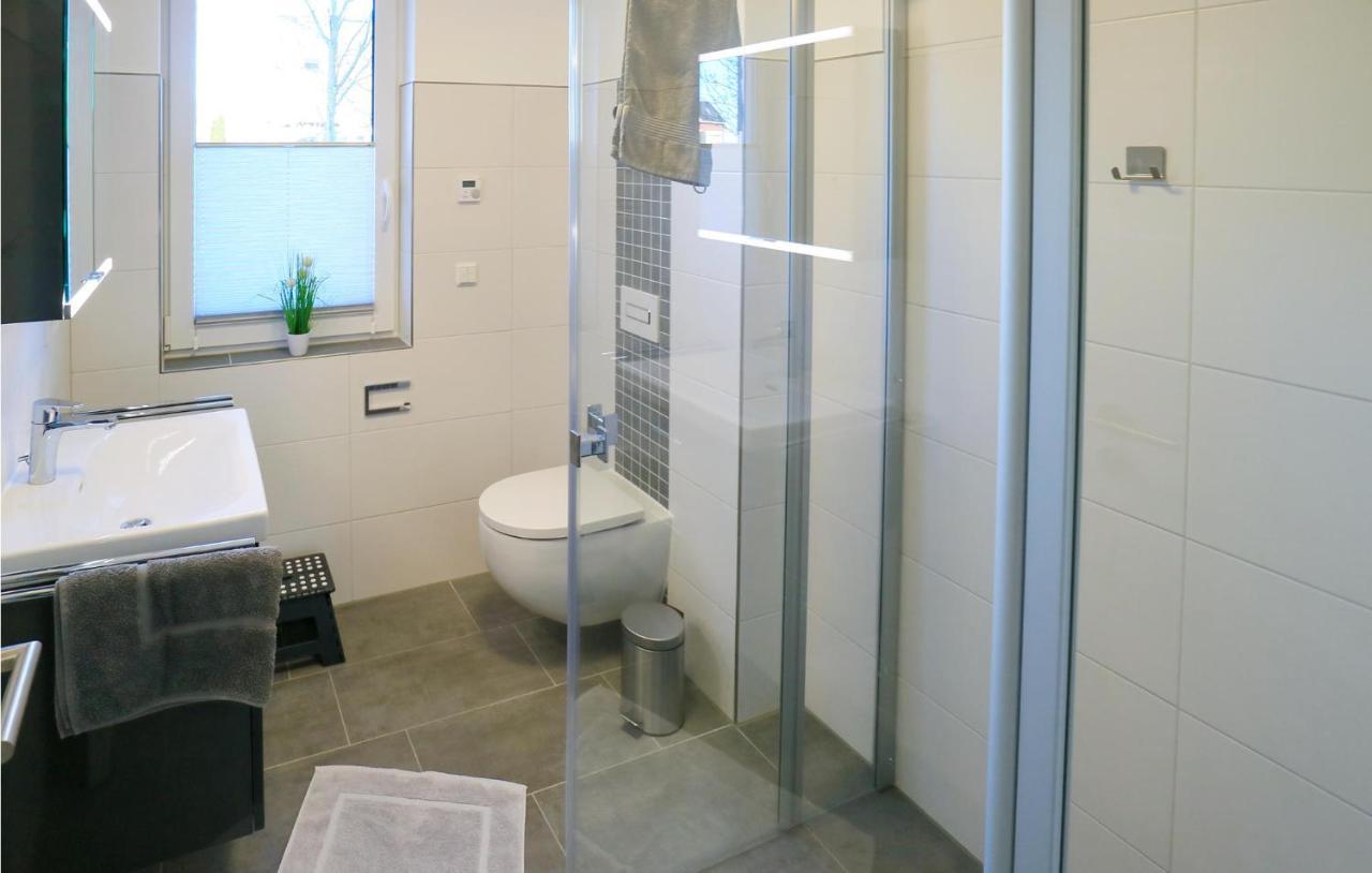 2 Bedroom Cozy Apartment In Rechlin Eksteriør billede
